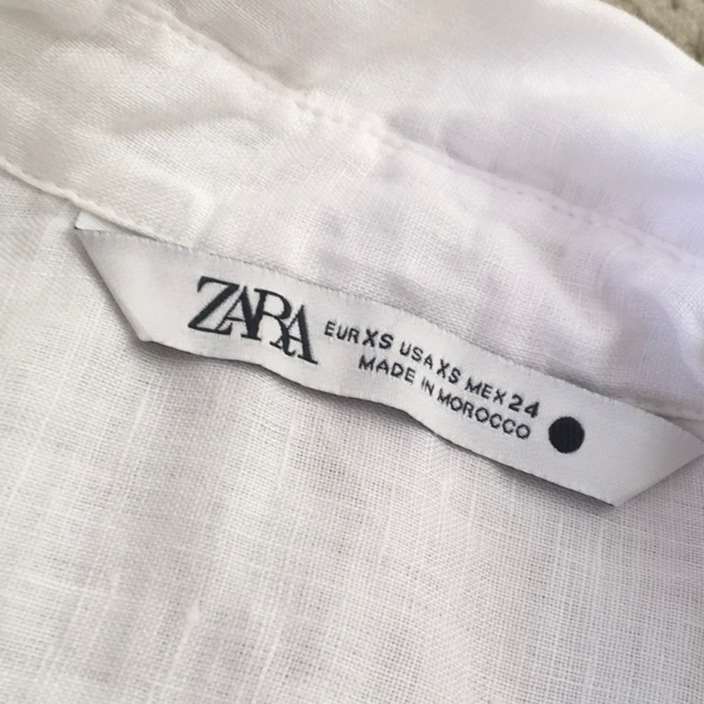 ZARA/BASIC V-NECK BUTTON FRONT SIDE SLIT SHIRT/NEW - image 8